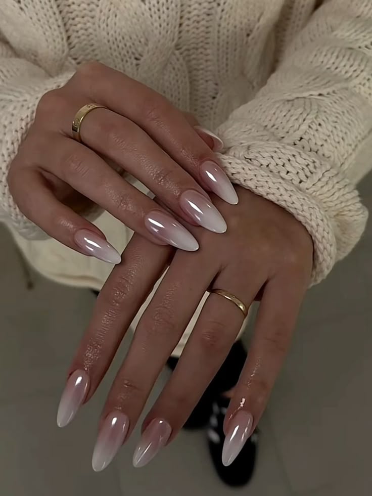 Uñas esculpidas en gel de largo largo con técnica profesional. VITORIA GASTEIZ