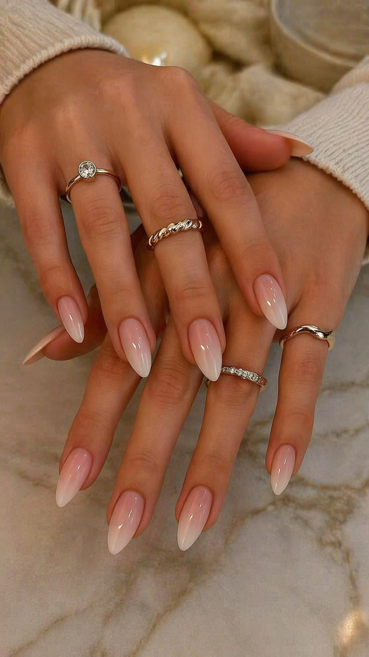 Uñas esculpidas en gel de largo medio con técnica profesional. VITORIA GASTEIZ
