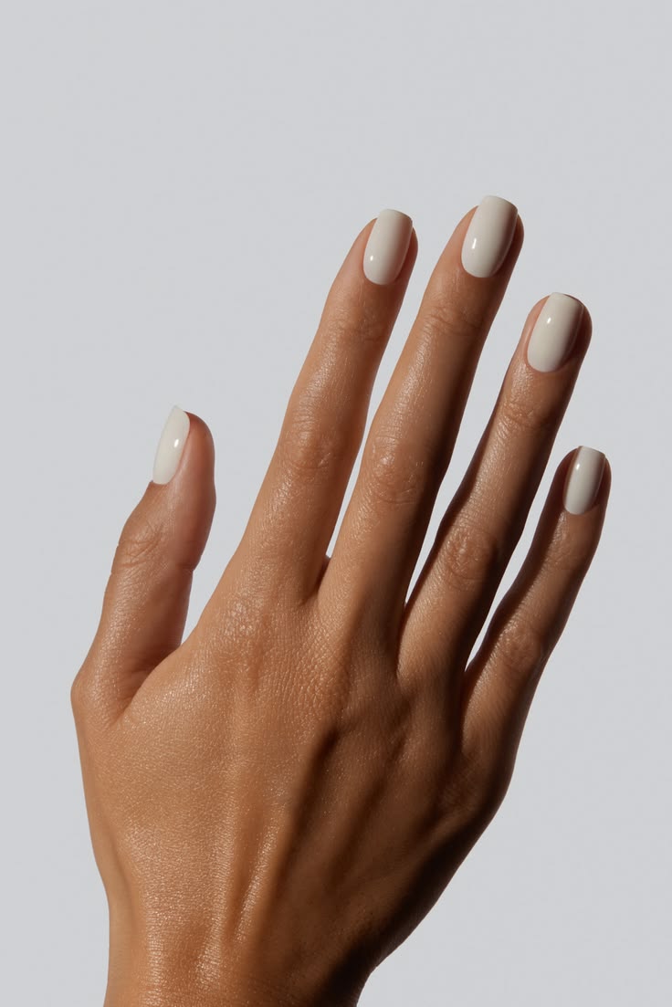 manicura con esmalte normal
